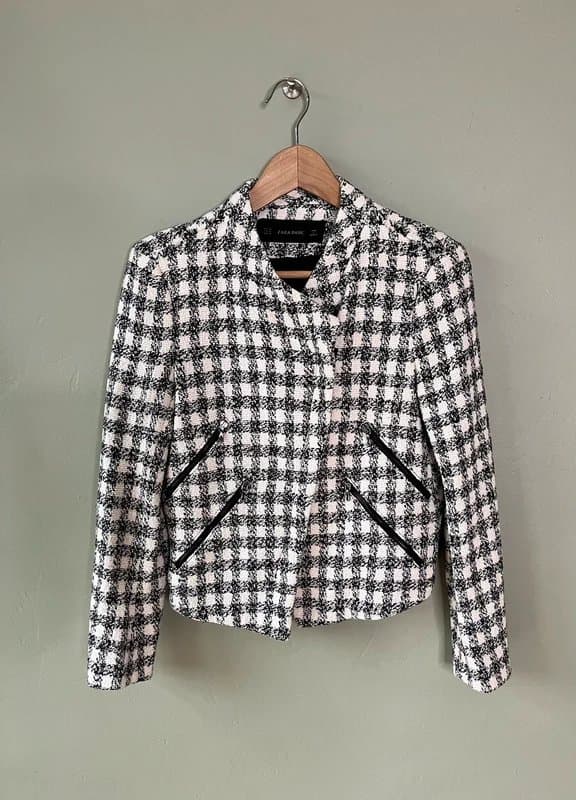 Zara Zara Bouclè Tweed Jacket Size 8 Black & White Checked Cotton Zip Up Stylish VGC