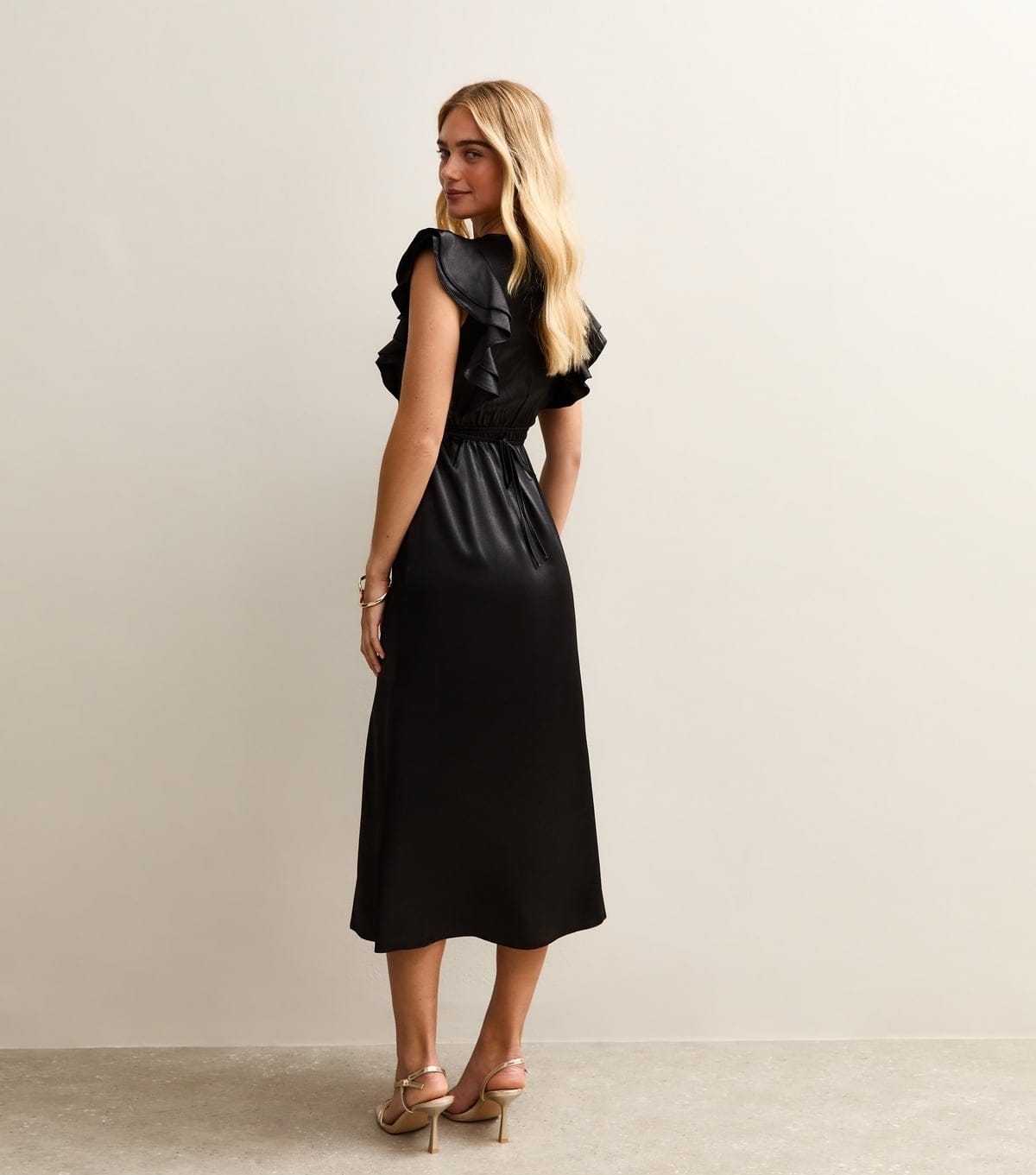 New Look Women's Black Satin Ruffled Sleeve Midi Dress New Look - 4
