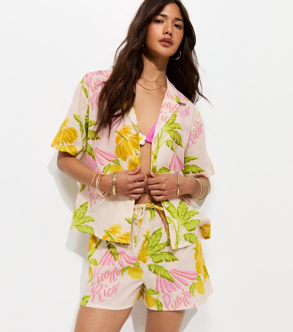 New Look Women's Cream Cotton Palm Print Shorts New Look