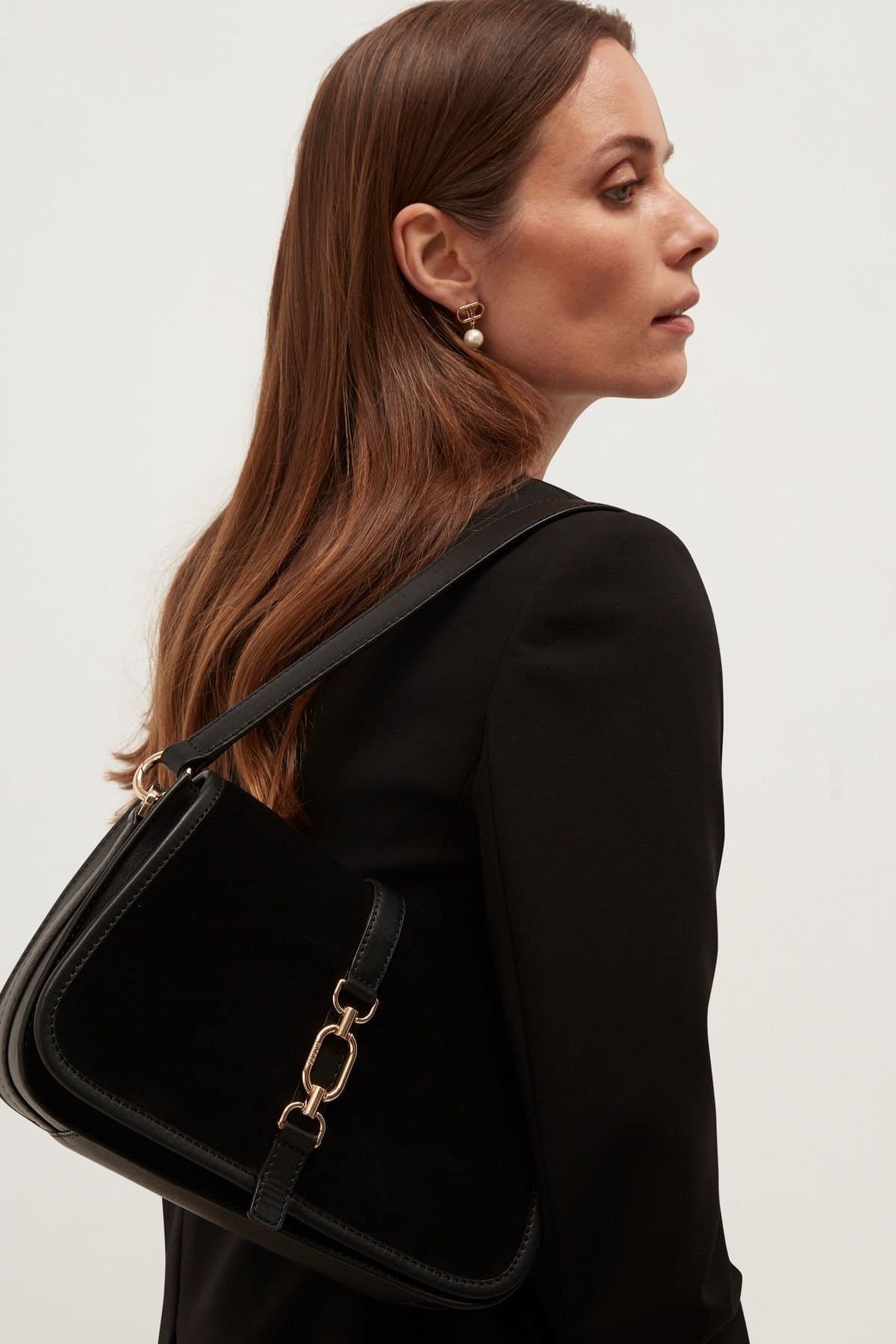Hobbs London Hobbs London Women's Wren Leather Chain-Link Crossbody Bag in Jet Black