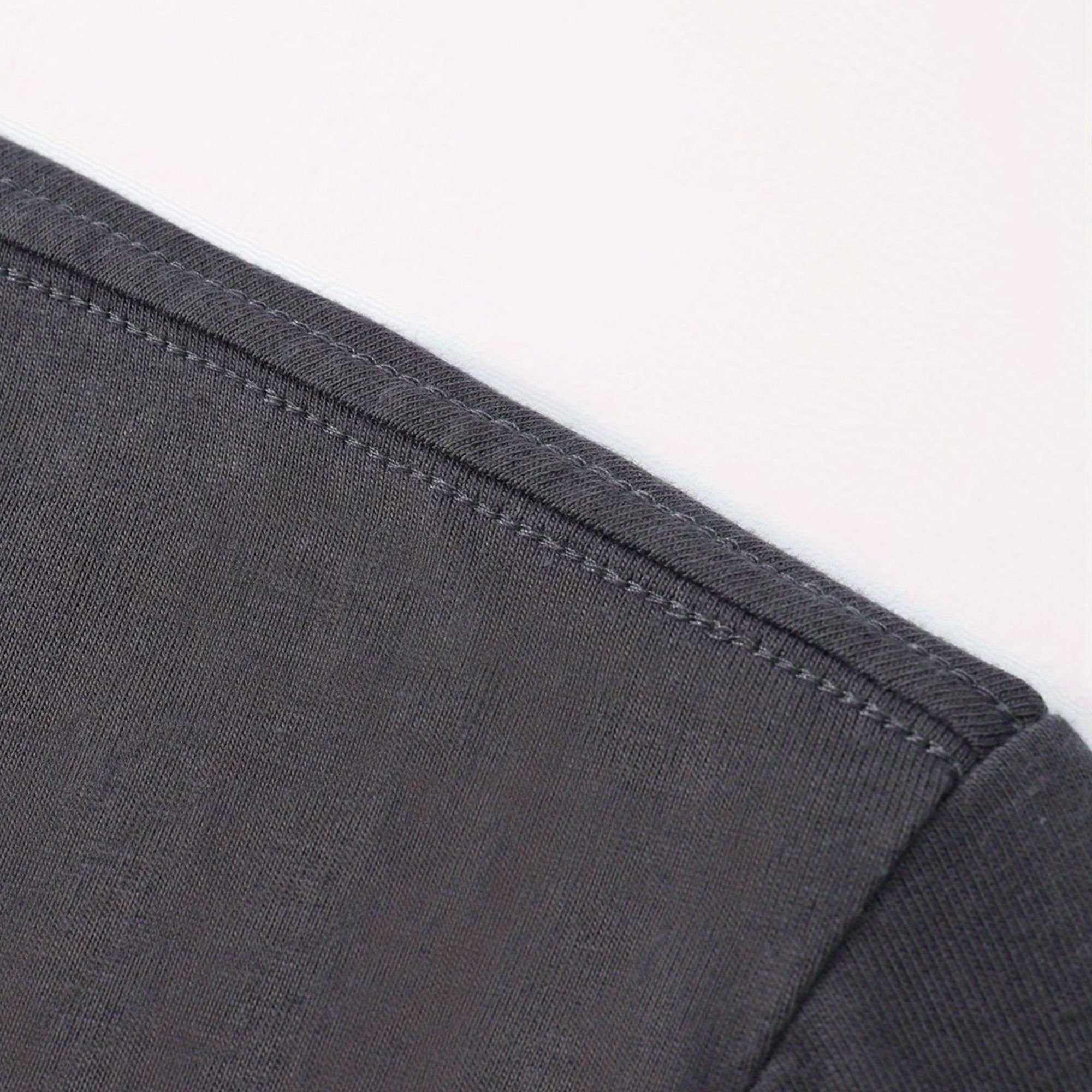 Dragodirect Dragodirect Men's Men's Retro Printed Short Sleeve T-Shirt in Dark Grey - 3