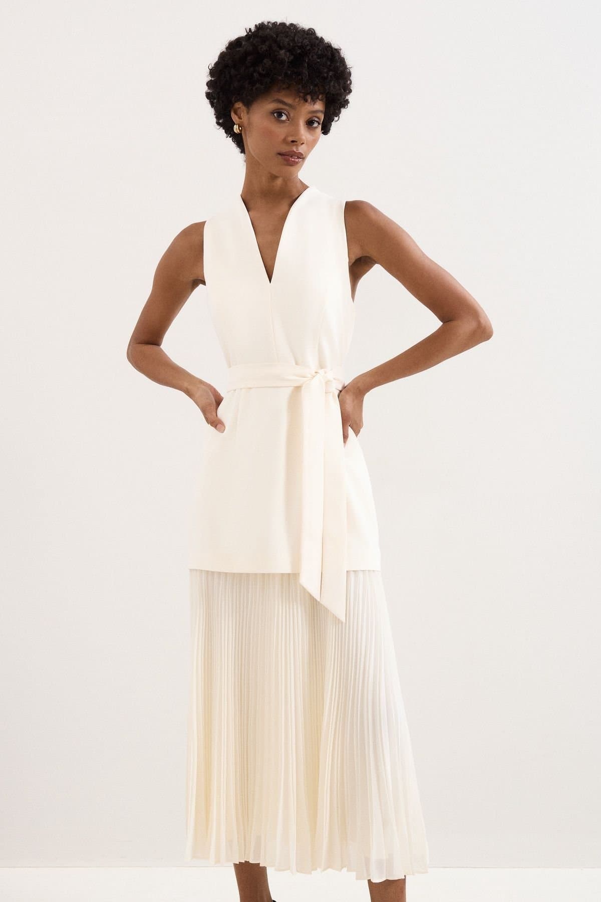 Phase Eight Phase Eight Women's Pia Pleated Midi Dress in Warm White