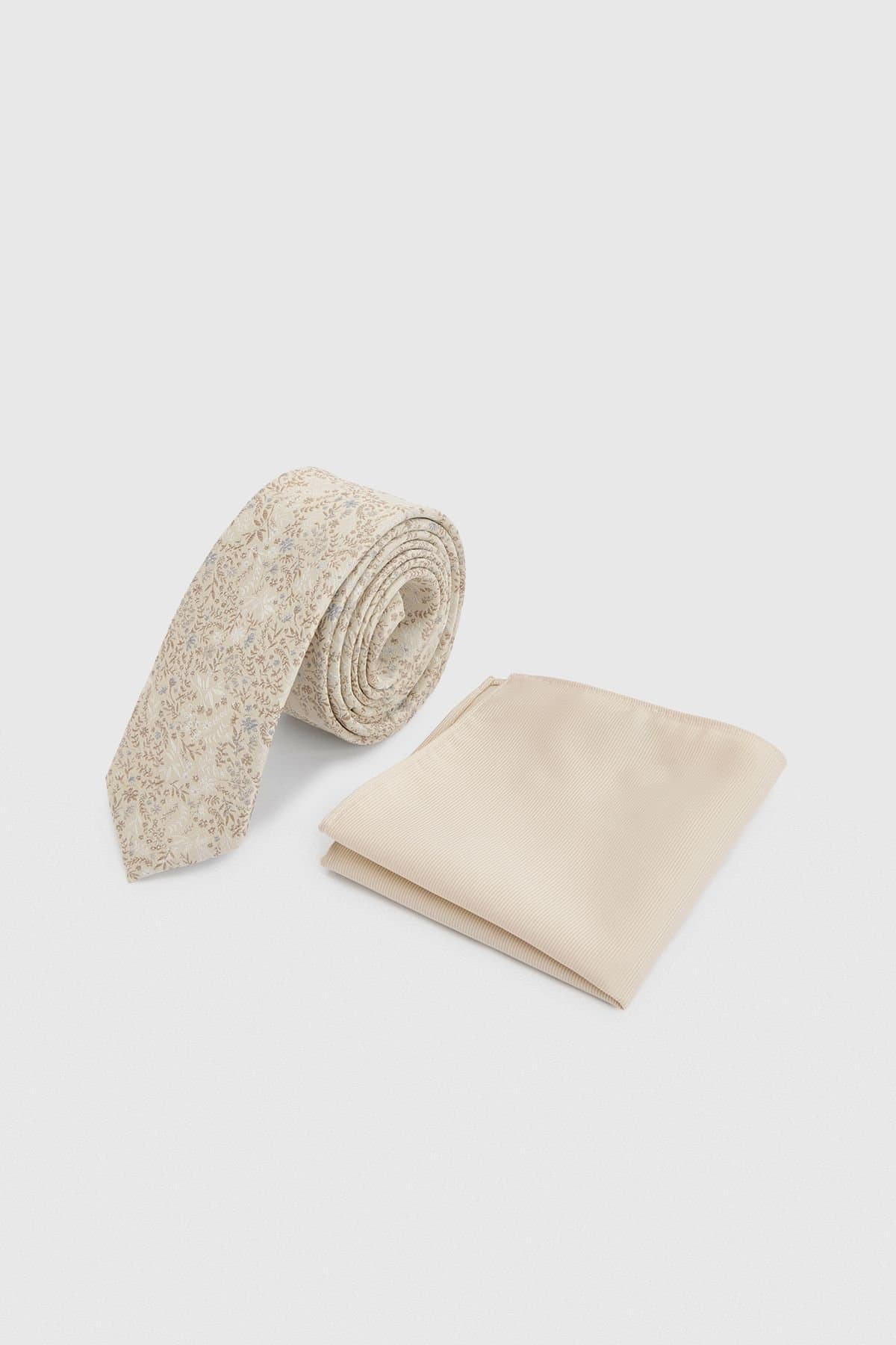 Burton Burton Men's Champagne Ditsy Tie & Plain Pocket Square