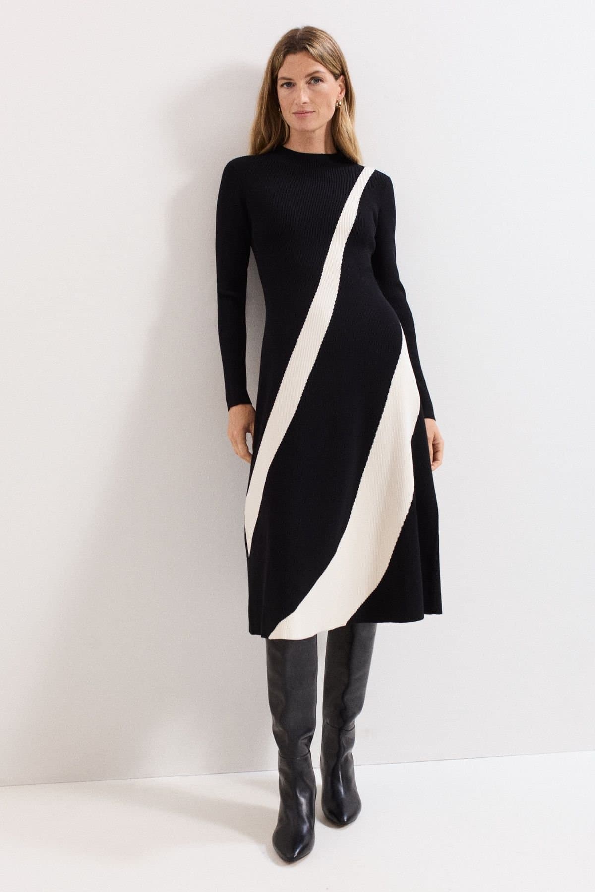 Phase Eight Phase Eight Women's Petite Julie Long Sleeve Knit Midi Dress in Black