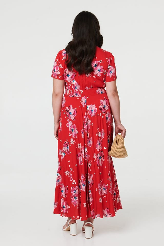 Izabel London Izabel London Women's Curve Floral Short Sleeve Maxi Dress in Red - 3