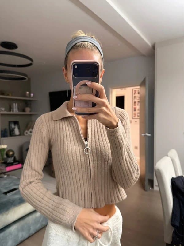 Bershka Bershka beige ribbed zip knit cardigan – size M