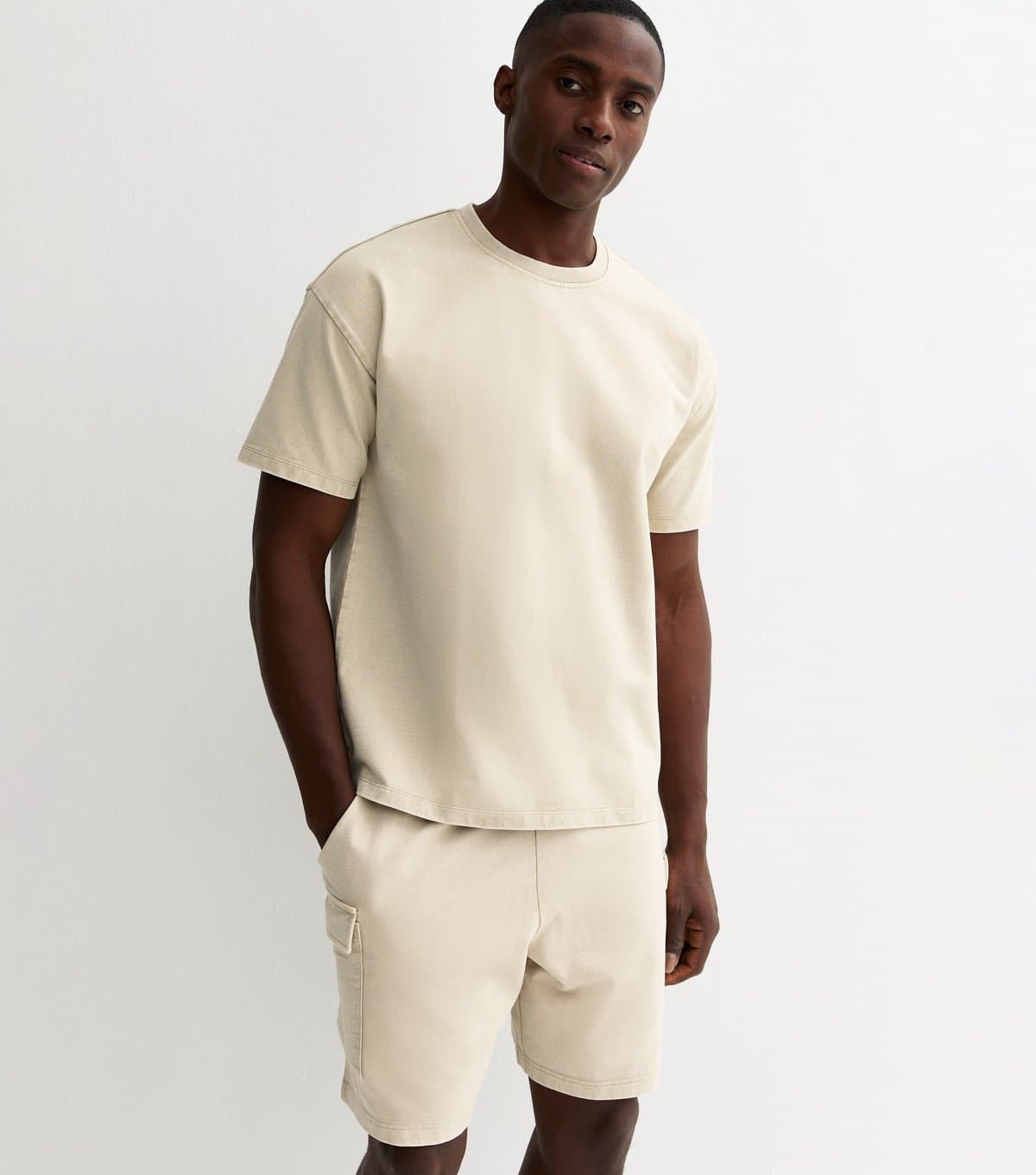 New Look Men's Stone Short Sleeve Oversized Washed T-Shirt New Look