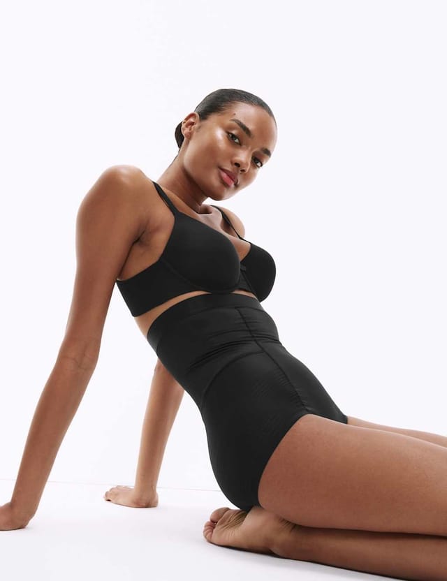 Marks & Spencer M&S Body Define™ Firm Control Waist Cincher Knickers Black - 3