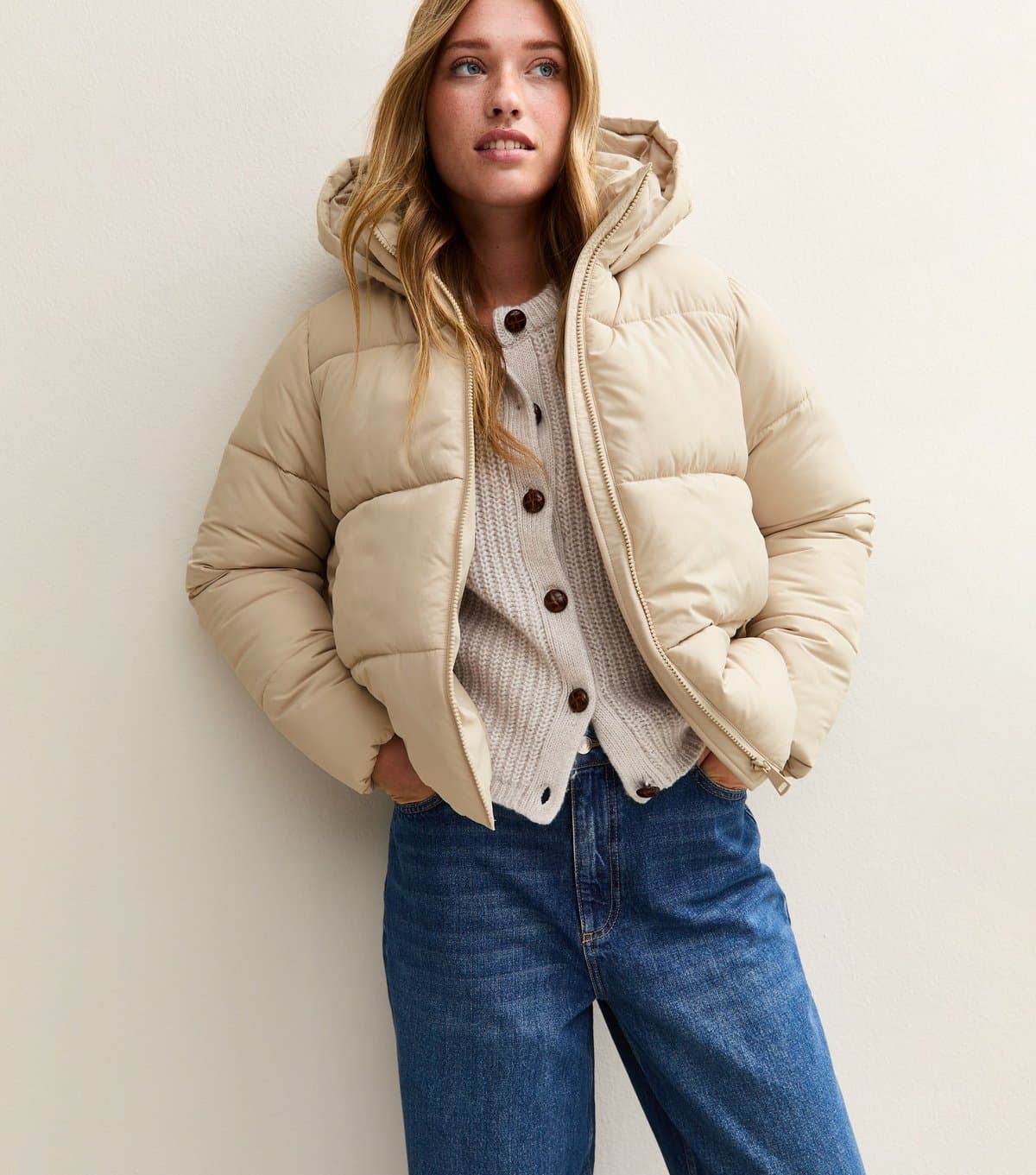 New Look Women's Off White Hooded Cropped Puffer Jacket New Look