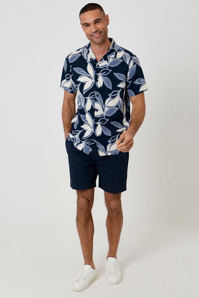 Threadbare Threadbare Men's Leaf Print Short Sleeve Shirt in Navy - 3