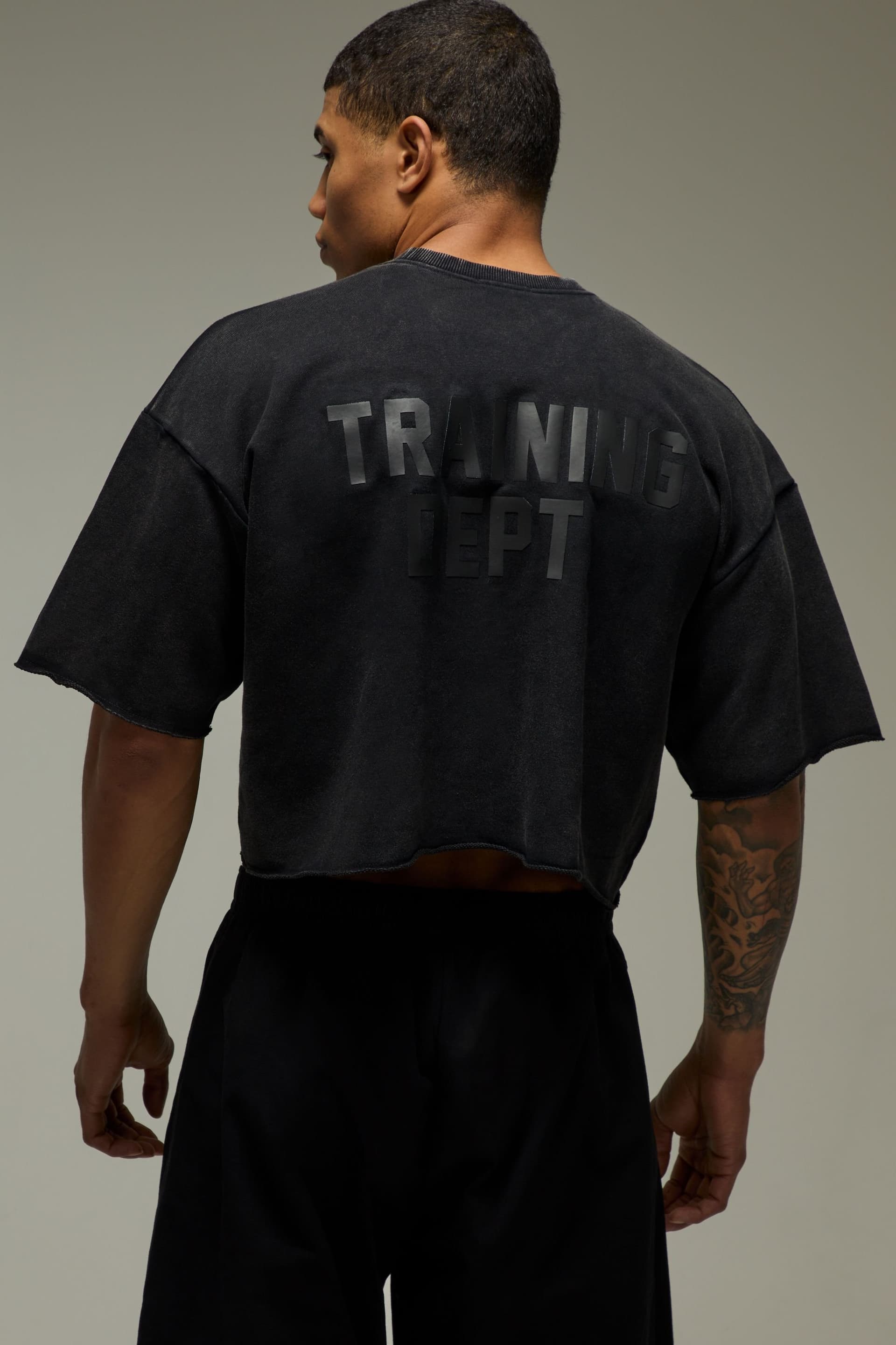 Training Dept. Training Dept. Men's Training Dept Washed Cropped Sweat in Black