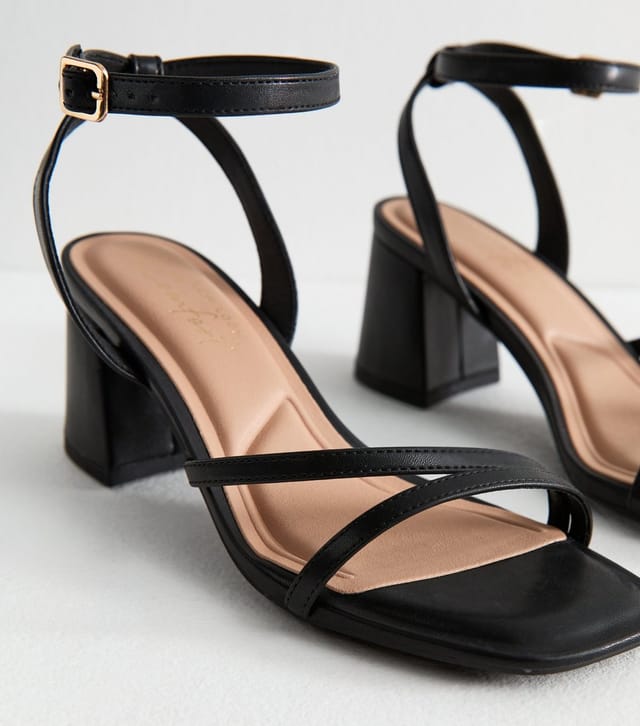 New Look Women's Wide Fit Black Faux Leather Block Heel Sandals New Look - 3