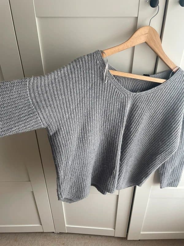 Topshop Topshop oversized grey v neck slouchy knit jumper