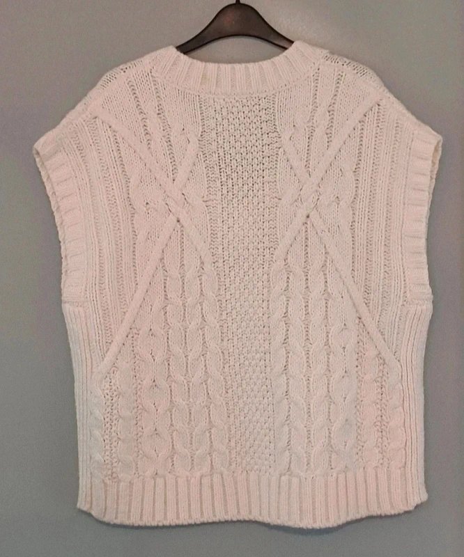 Mint Velvet Mint Velvet Cream V-Neck Chunky Waistcoat- size L/16 - 1