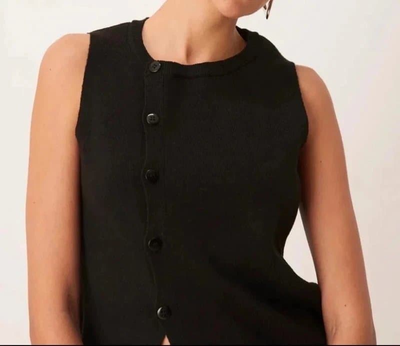 ASOS ASOS knitted asymmetric buttoned waistcoat
