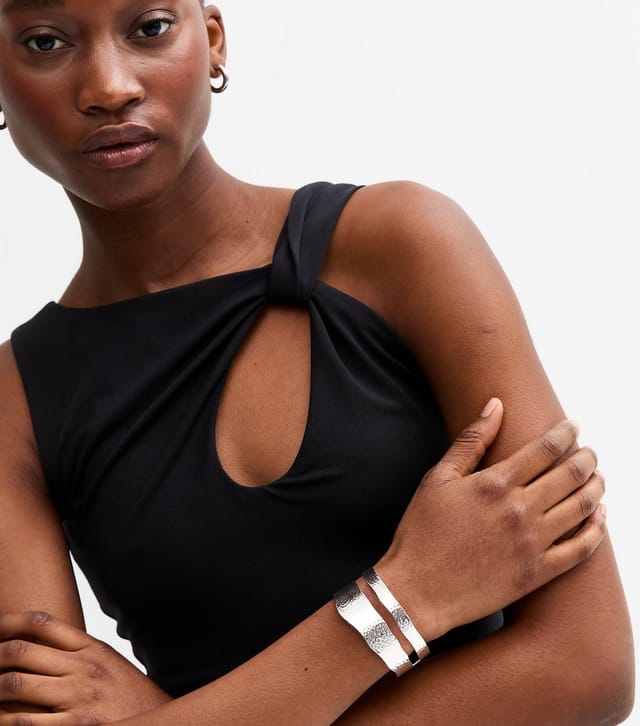 New Look Silver Tone Hammered Texture Cut Out Cuff New Look - 2