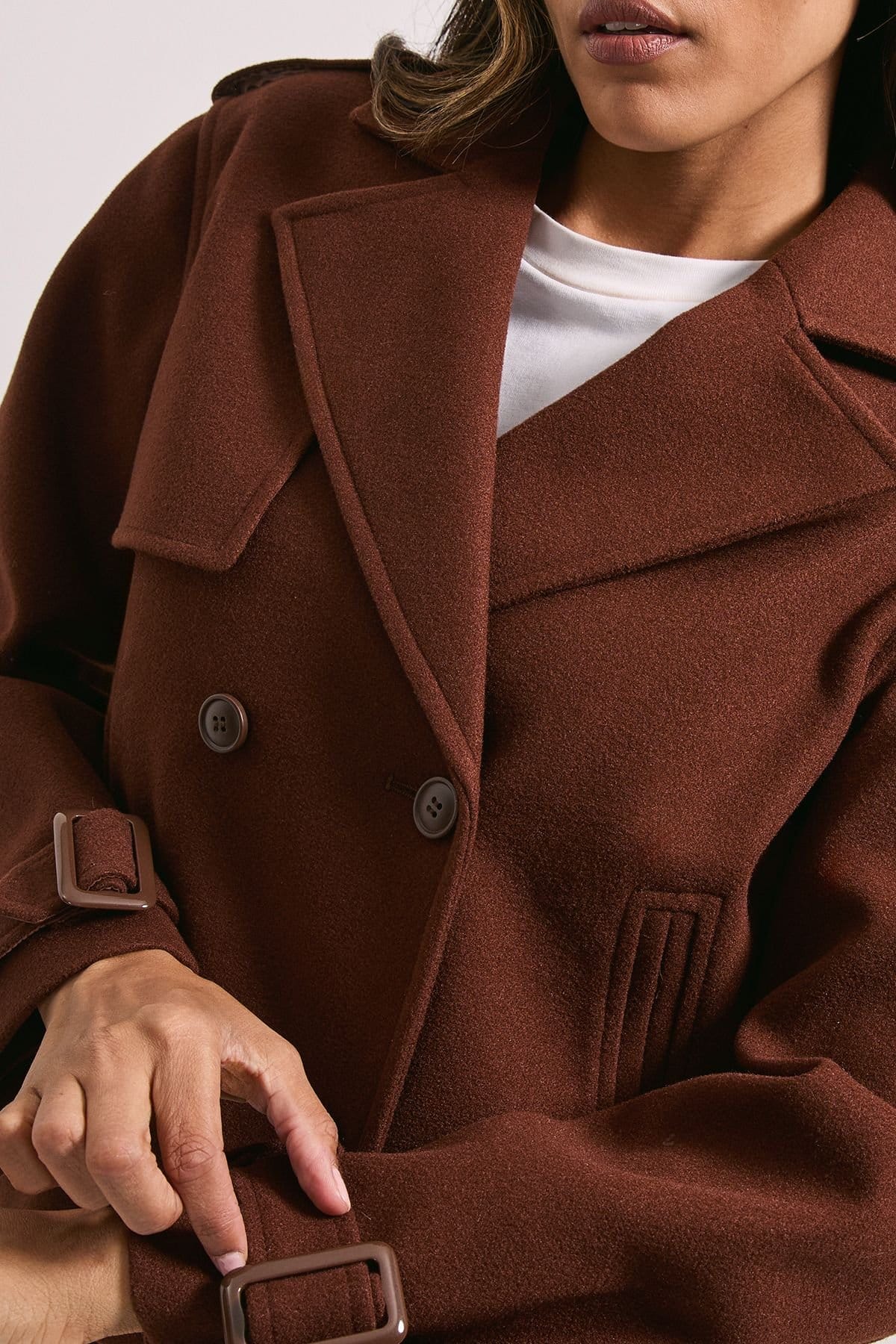 Dorothy Perkins Dorothy Perkins Women's Short Faux Wool Trench Coat in Chocolate - 4