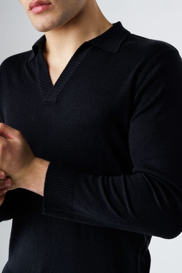 Influence Influence Men's Revere Collar V-Neck Polo-Style Long Sleeve Knit Jumper in Black - 3