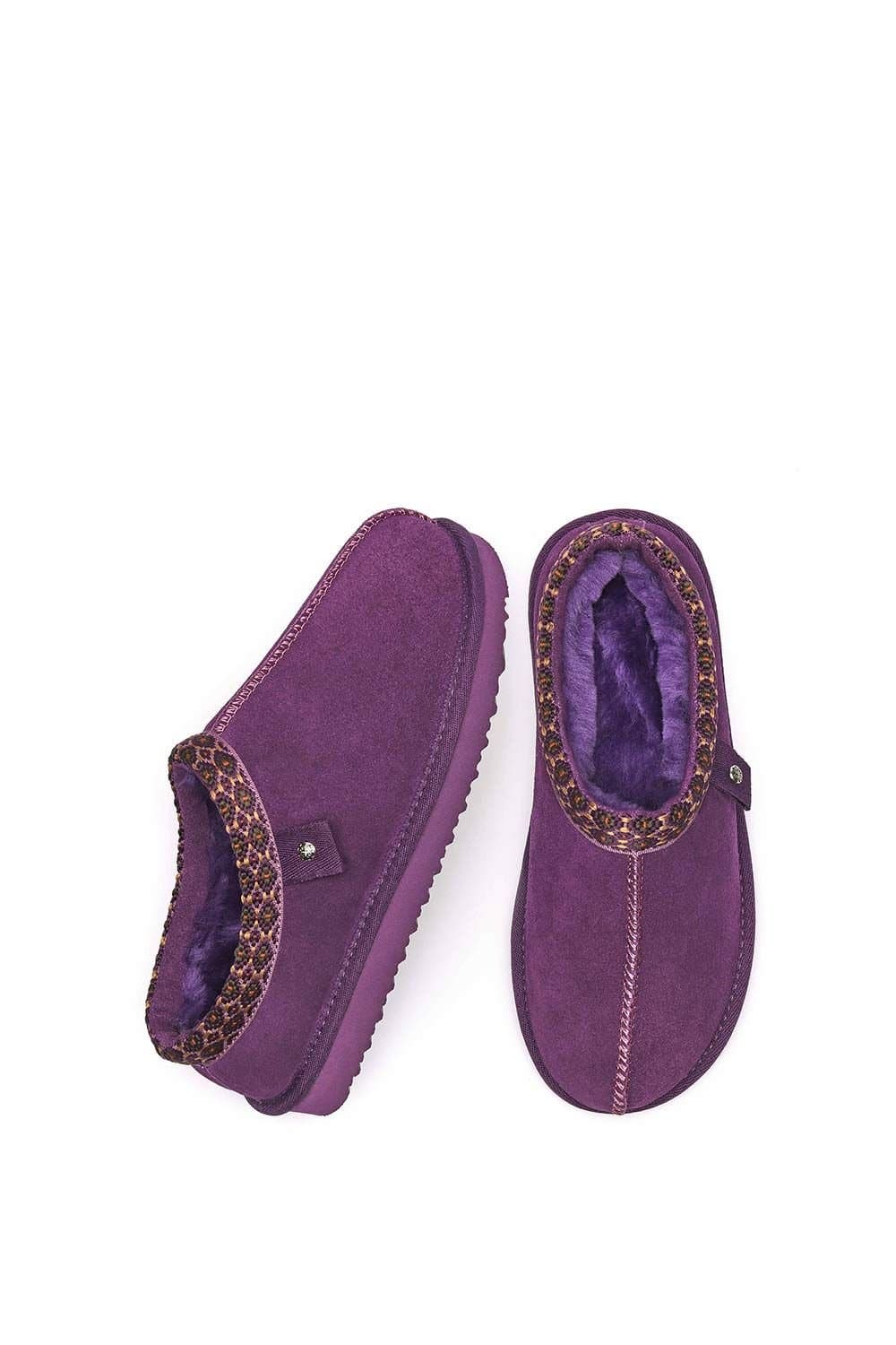 Moshulu Moshulu Women's 'Kimoto 2' Scandi Style Sheepskin Slippers in Plum