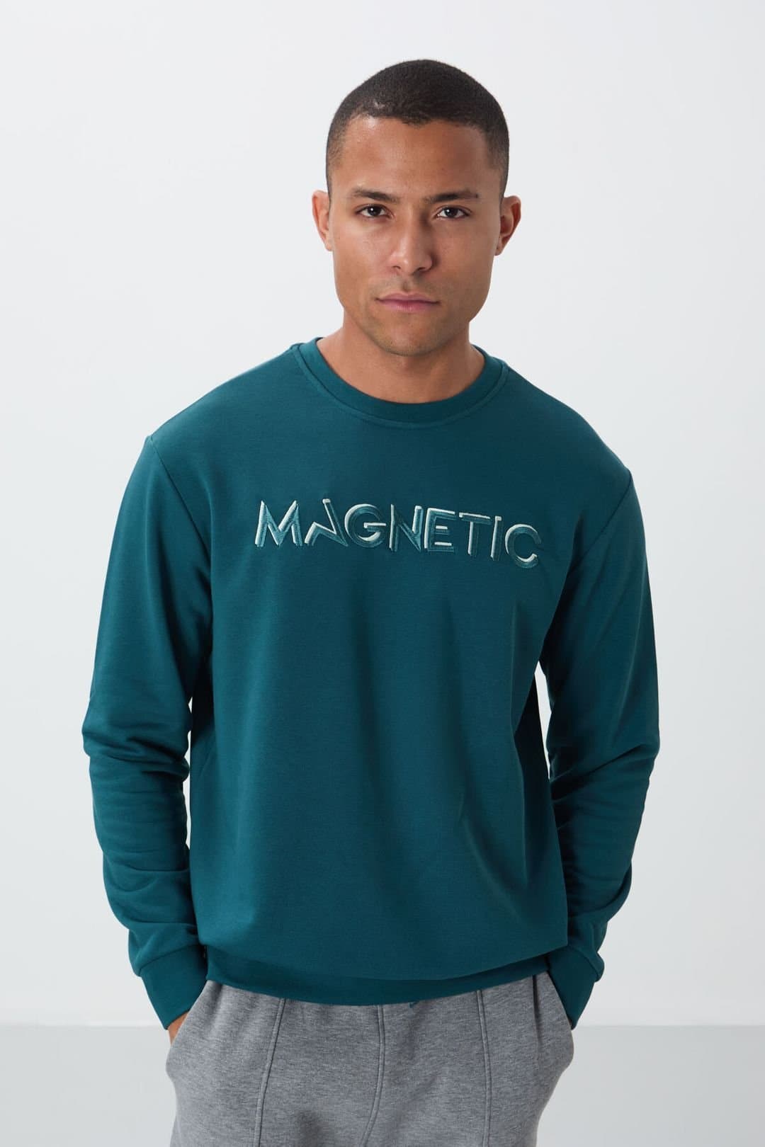 Tommy Life Tommy Life Men's Printed Crew Neck Sweatshirt in Teal
