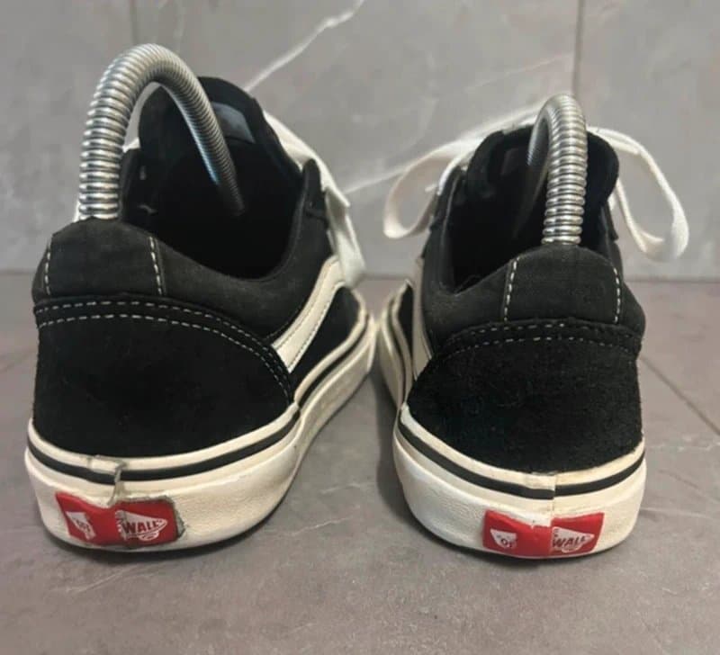 Vans Vans Old Skool Black & White Suede Trainers – Size UK 4 / EU 36.5