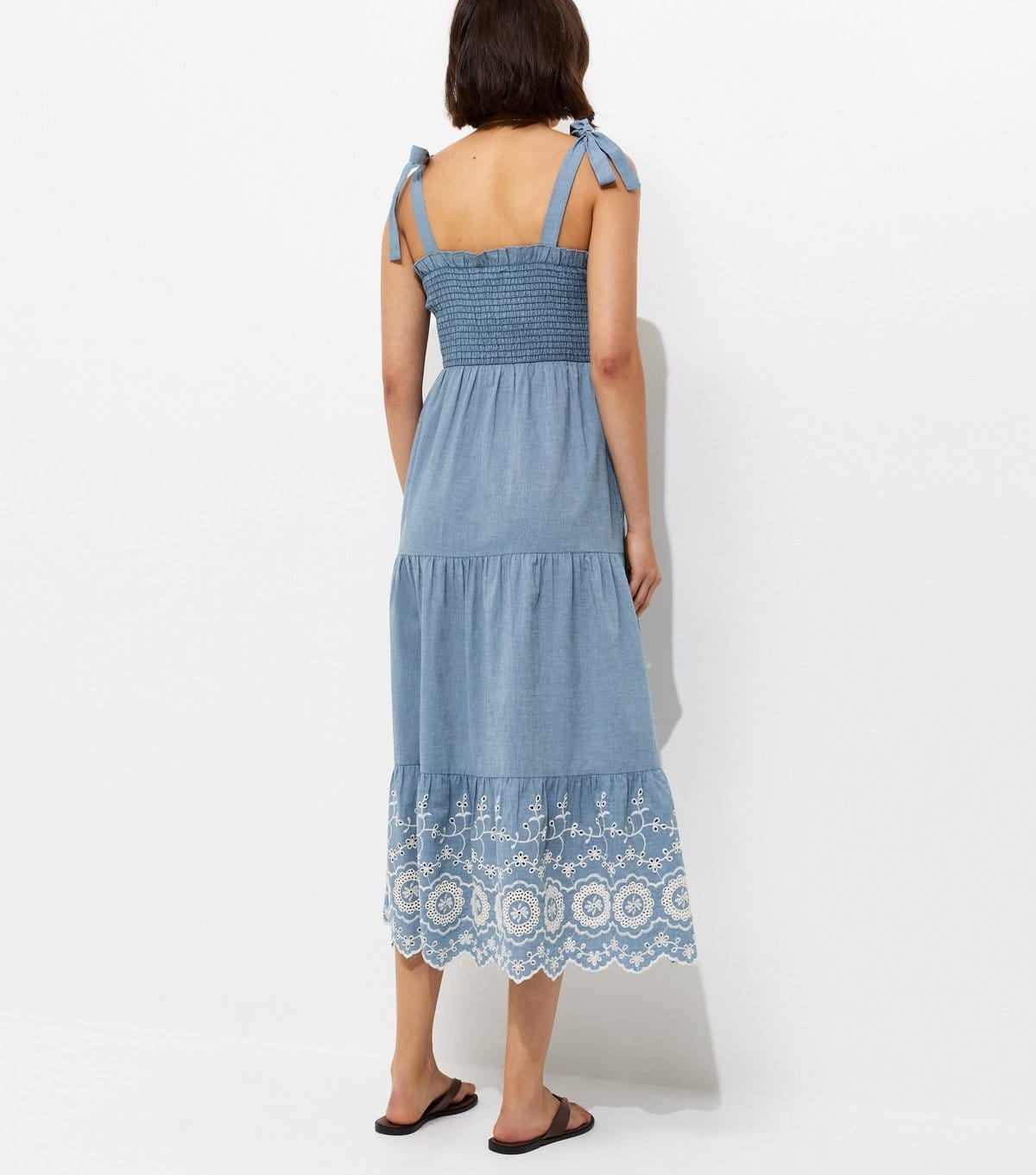 New Look Women's Blue Chambray Button Front Shirred Strappy Midi Dress New Look - 4