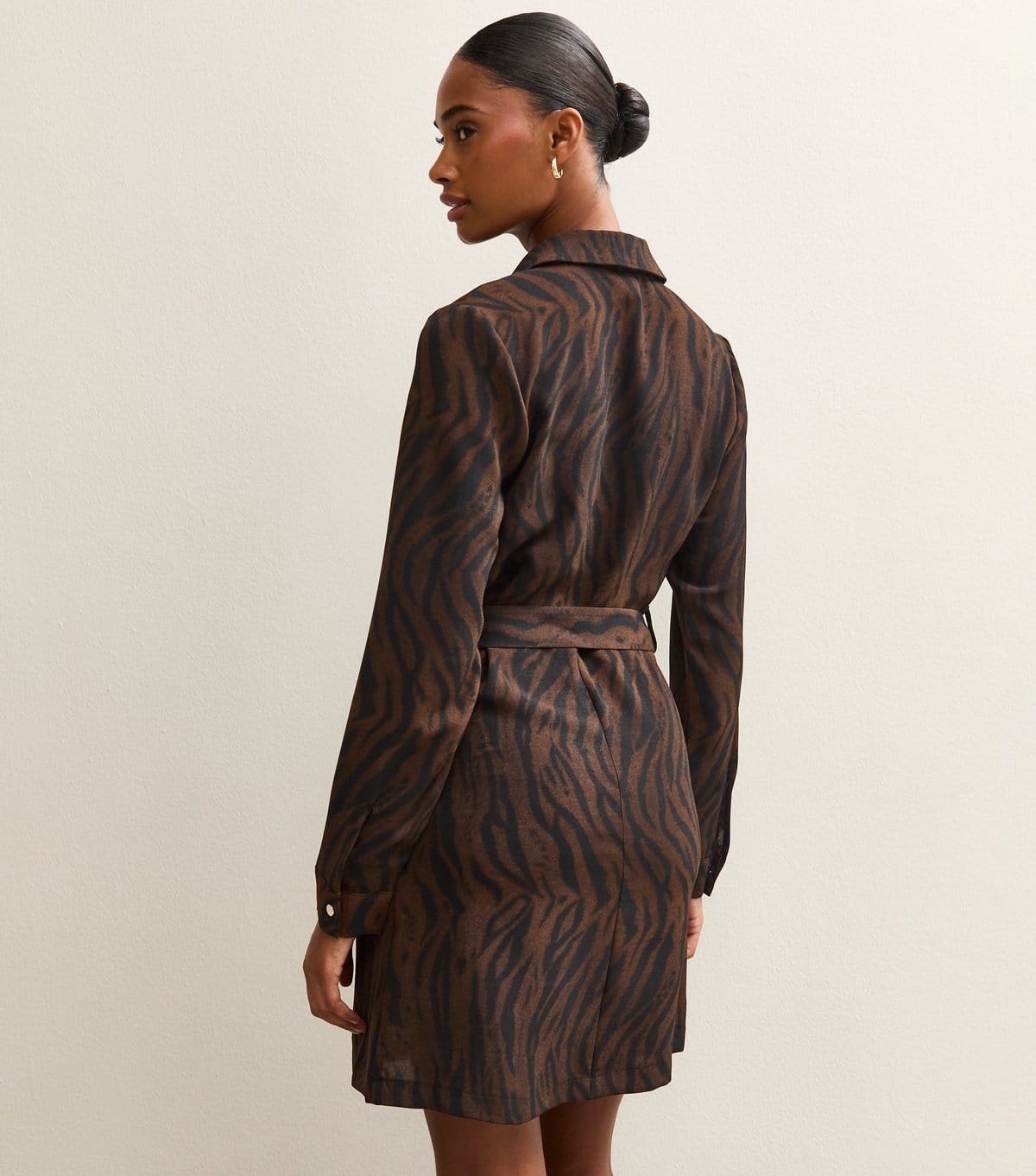 New Look Women's Brown Tiger Print Buckle Detail Mini Shirt Dress New Look - 4
