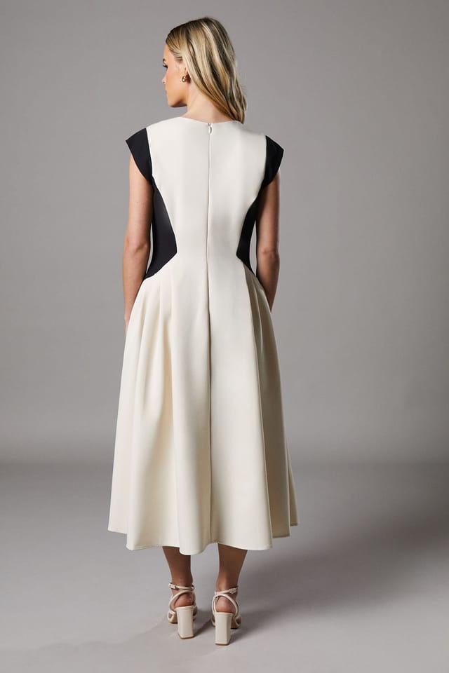 Coast Coast Women's Petite Crepe colour Block Midi Dress in Mono - 3