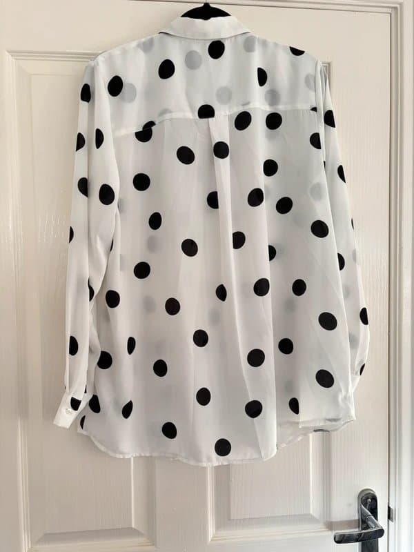 New Look New Look polka dot blouse. Size 18