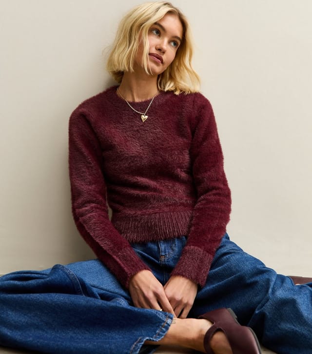 New Look Women's Burgundy Fluffy Knit Crew Neck Jumper New Look - 2
