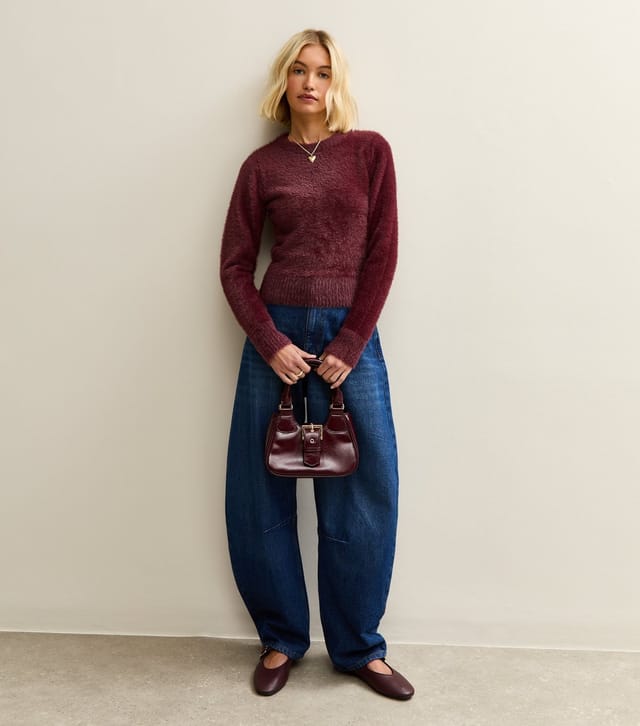 New Look Women's Burgundy Fluffy Knit Crew Neck Jumper New Look - 3