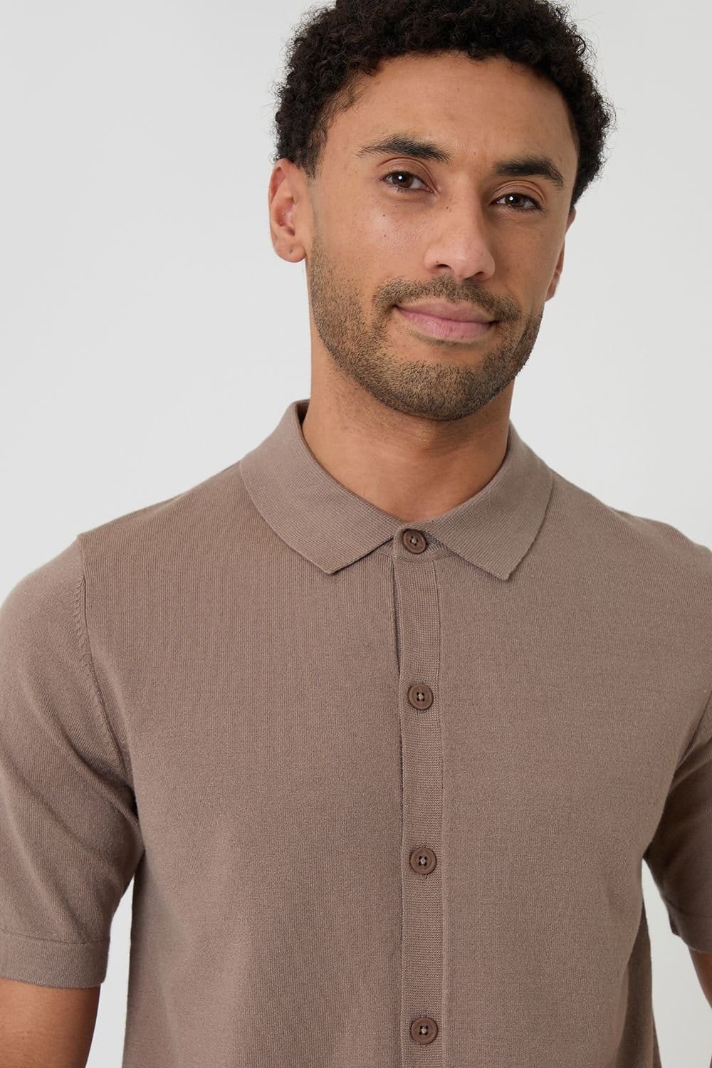Threadbare Threadbare Men's Knitted Short Sleeve Shirt in Taupe - 4