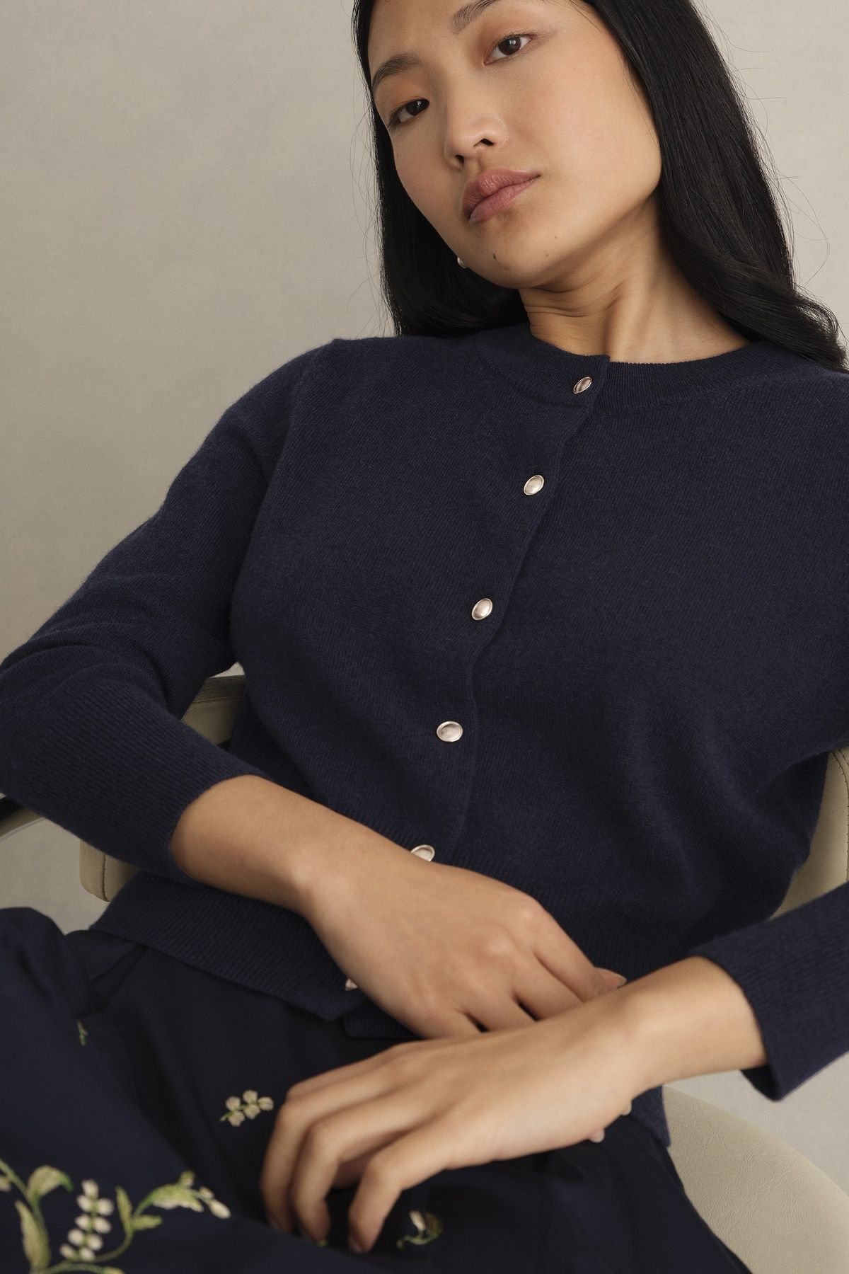 Hobbs London Hobbs London Women's Tresco Cashmere-Blend Button Cardigan in Dark Navy - 3