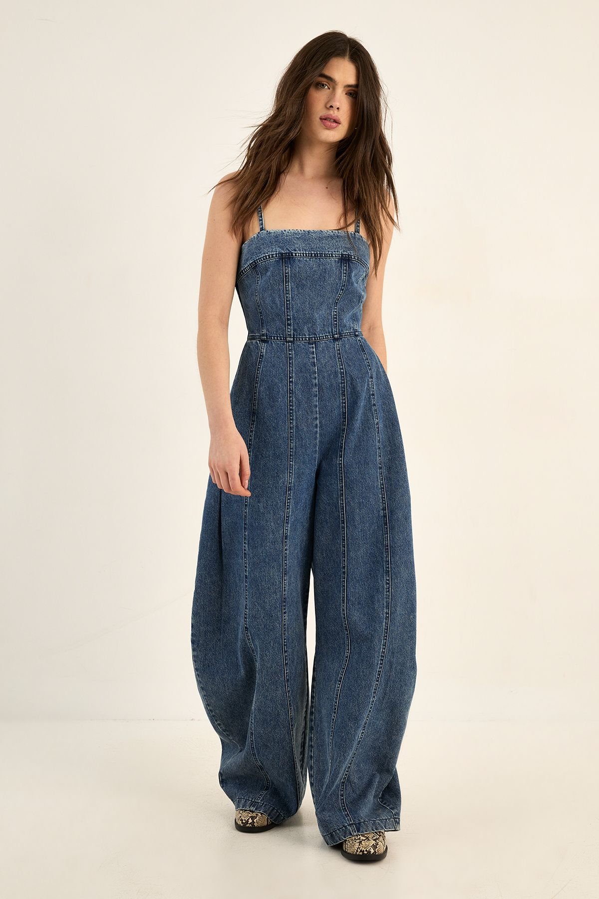 NastyGal NastyGal Women's Strappy Seam Detail Wide Leg Denim Jumpsuit in Vintage Wash - 3