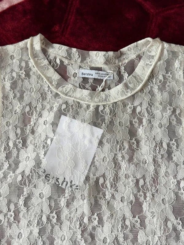 Bershka Bershka white lace top