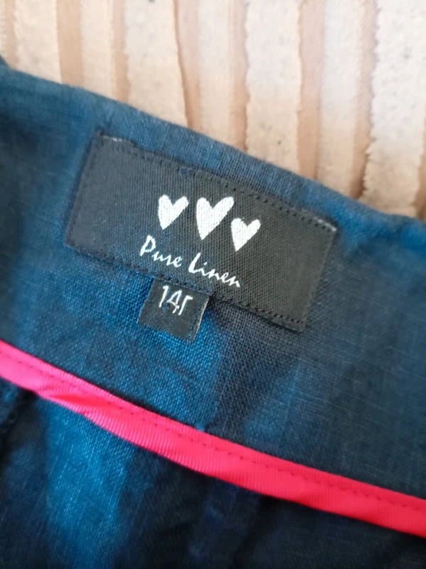 Per Una Per una m&s size 14  regular pure linen navy  blue long floaty skirt