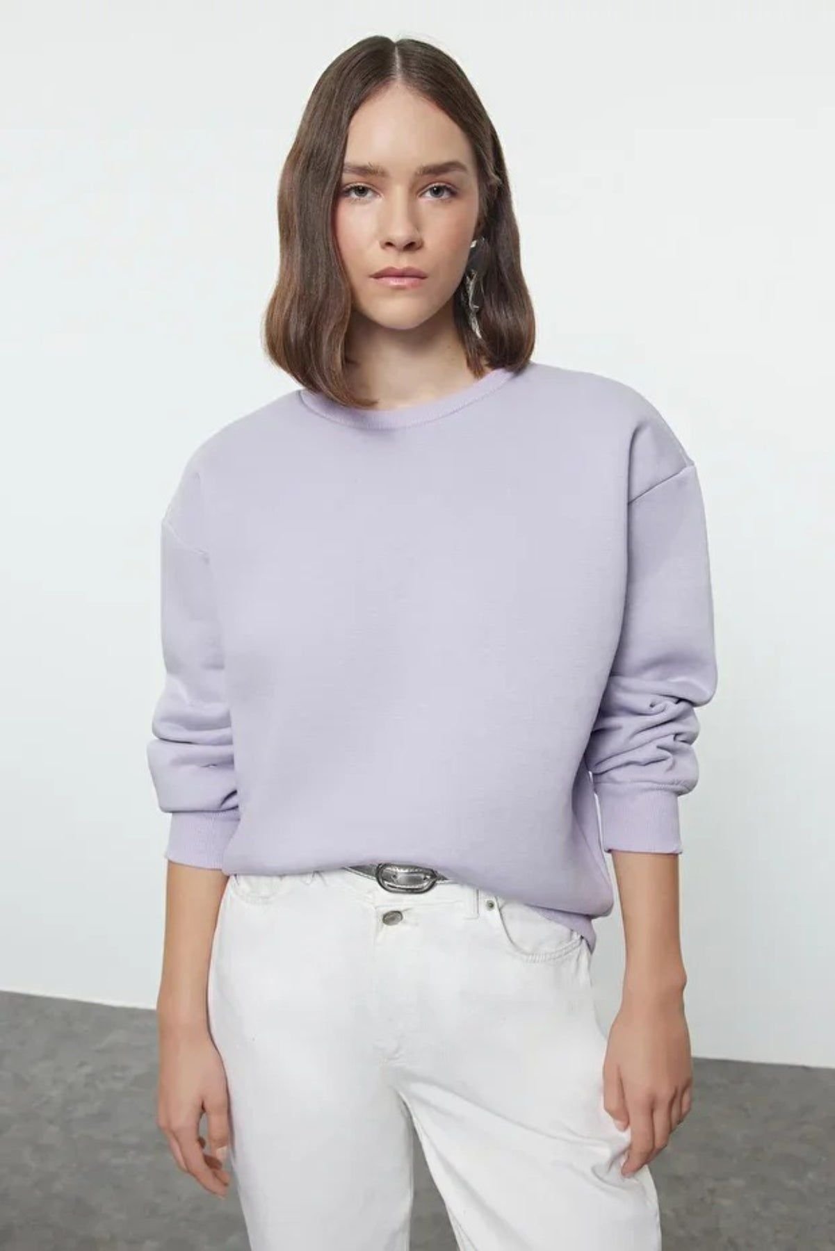HOXTON GAL HOXTON GAL Women's Thick Fleece-Lined Regular Fit Crew Neck Sweatshirt in Lilac - 2