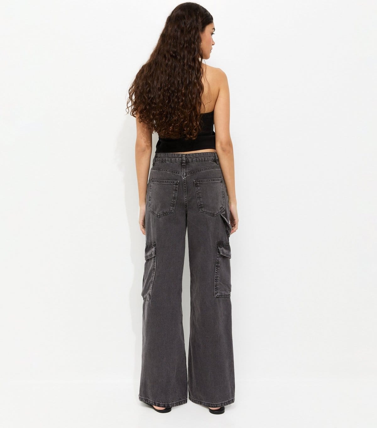 New Look Women's Washed Black High Waist Cargo Jeans New Look - 4