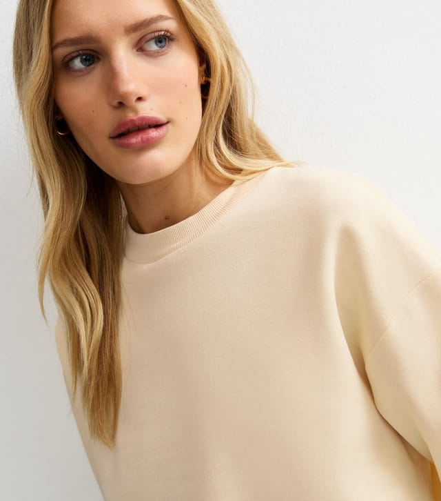 New Look Women's Cream Crew Neck Sweatshirt New Look - 3