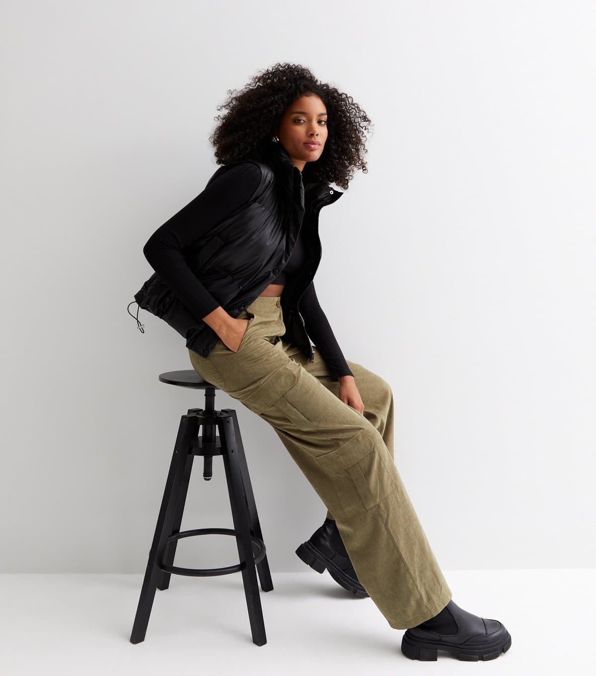 New Look Women's Khaki Wide Leg Cargo Trousers New Look