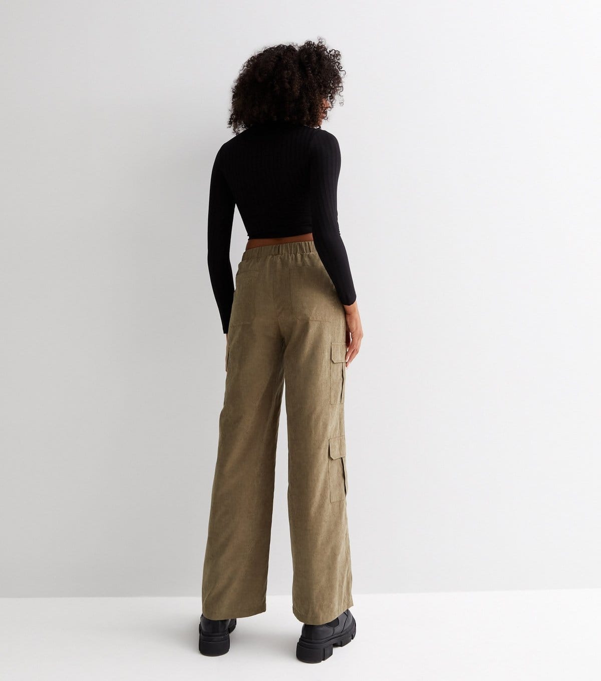 New Look Women's Khaki Wide Leg Cargo Trousers New Look - 4