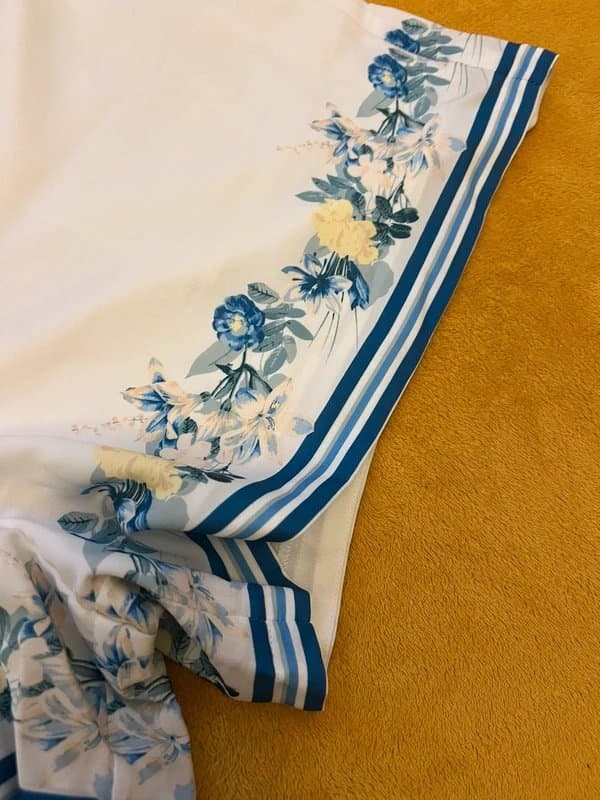 Abercrombie & Fitch Abercrombie & Fitch satin printed shorts in white