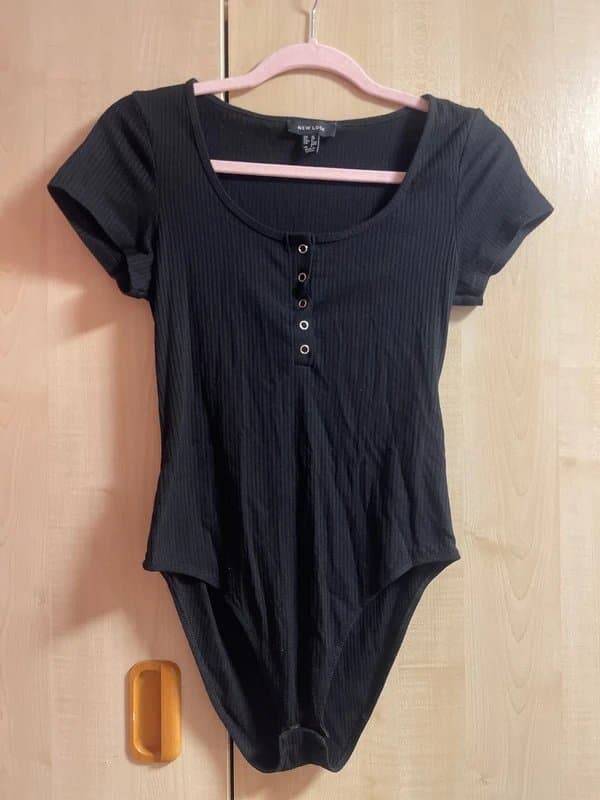New Look Women’s black short sleeved bodysuit size UK 10