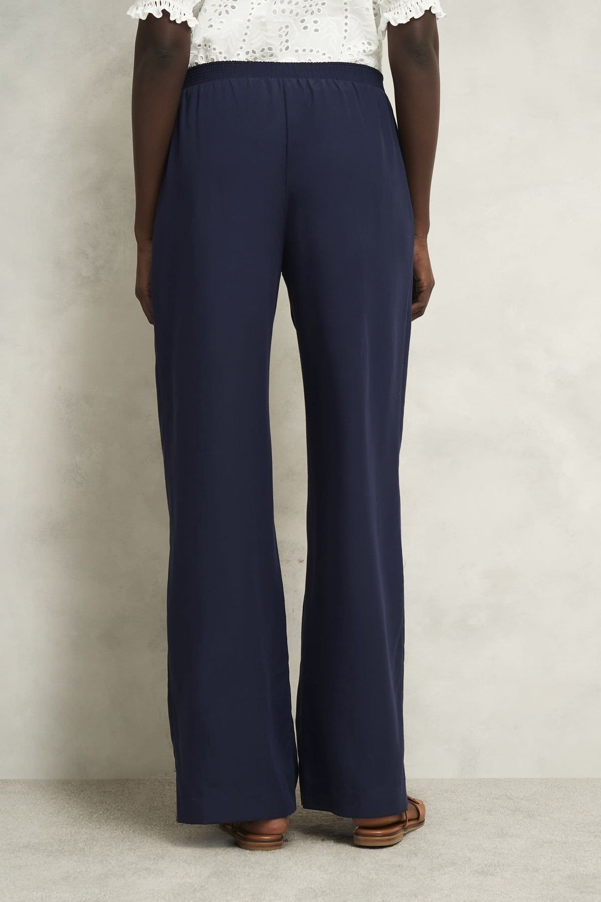 Hobbs London Hobbs London Women's Alda Wide Leg Trouser in Dark Navy - 4