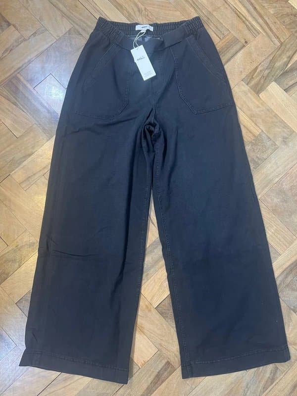 Marks & Spencer New M&S wide leg trousers, black size 12 reg