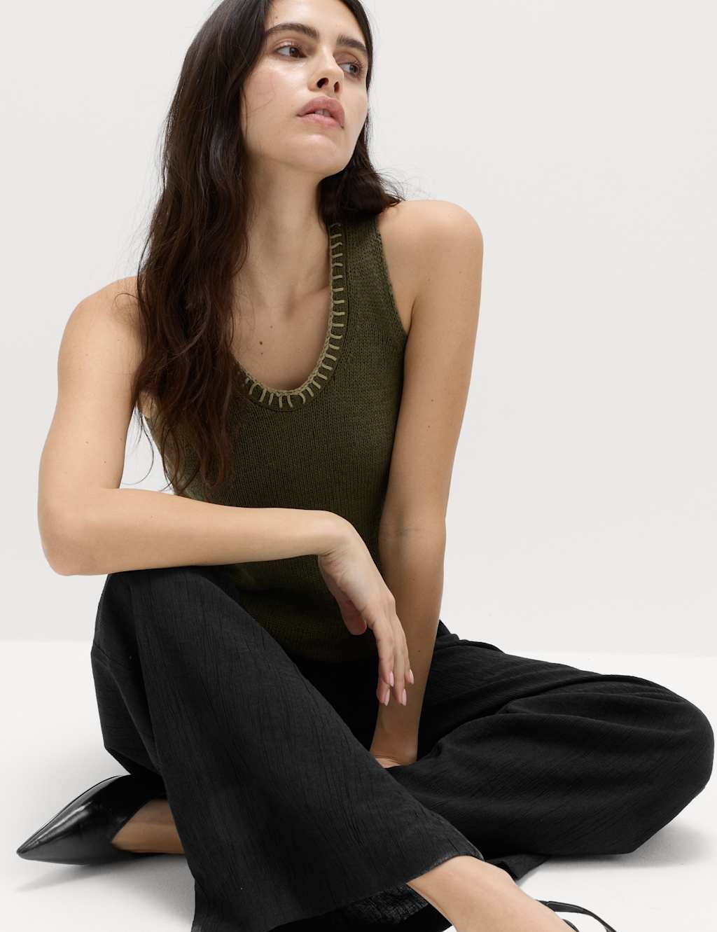 Marks & Spencer M&S Crinkle Elasticated Waist Wide Leg Trousers Black - 4