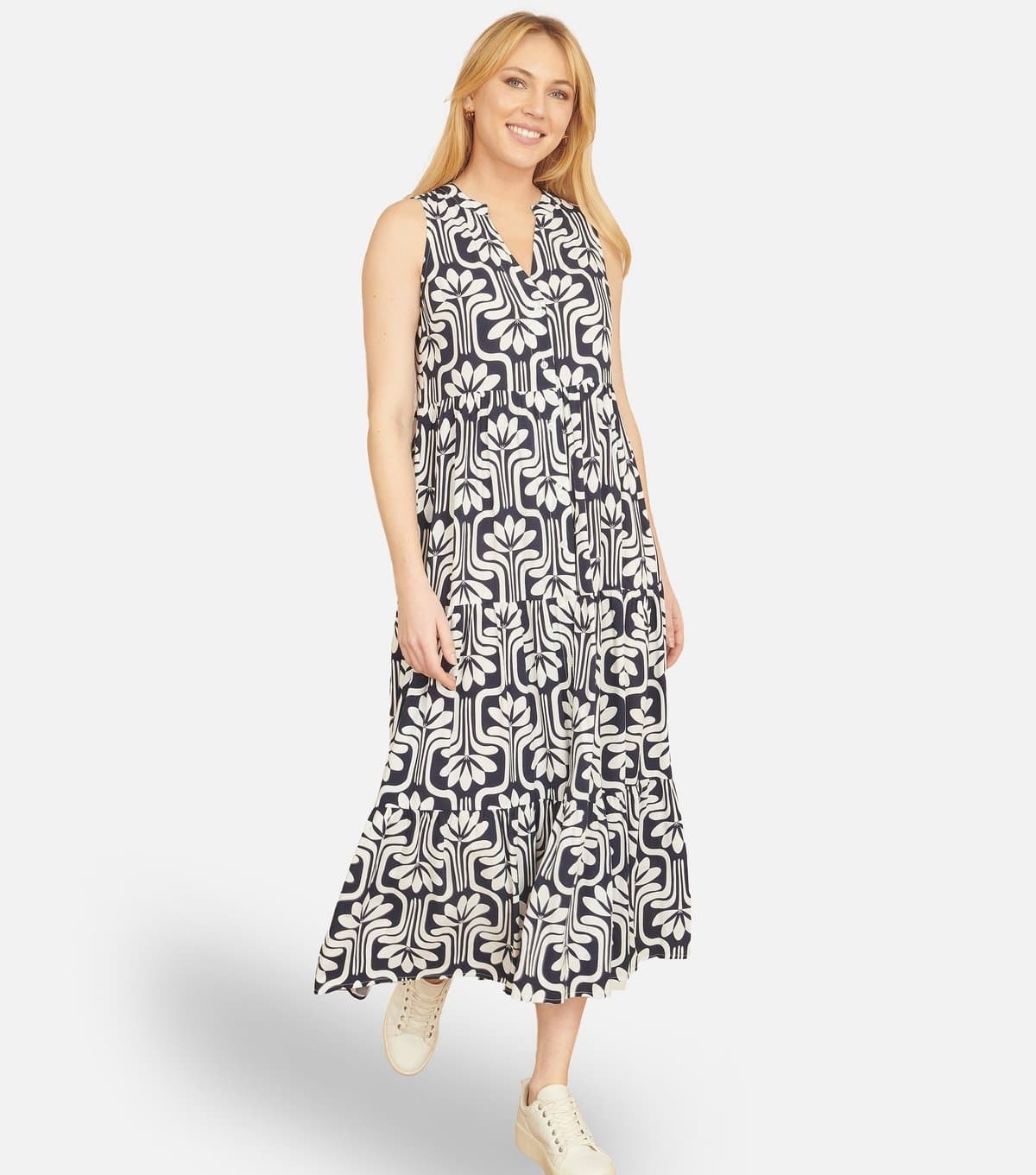 Yumi Women's Navy Retro Flower Print Midi Dress Yumi New Look