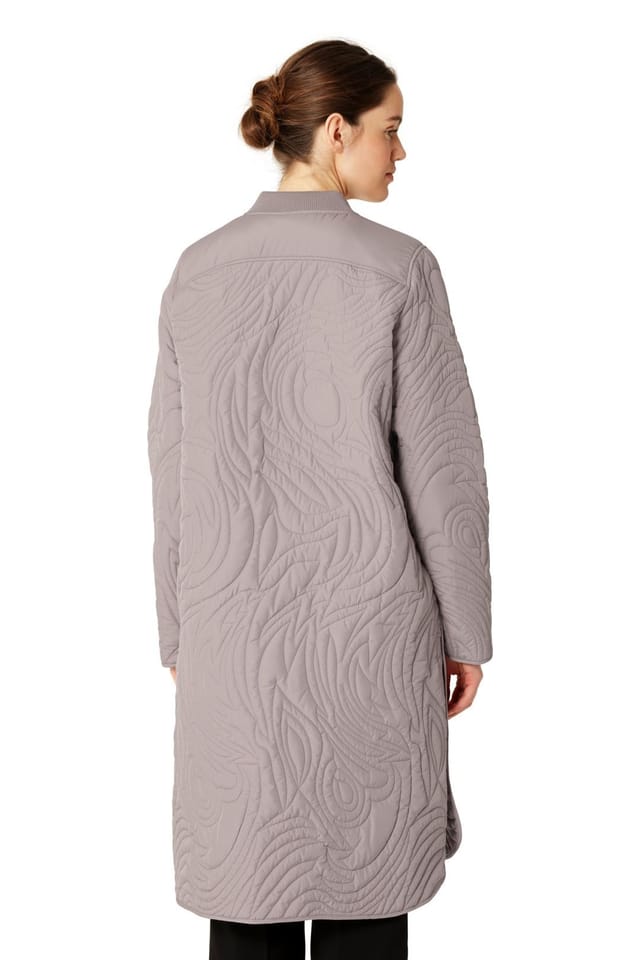 ILSE JACOBSEN Ilse Jacobsen Women's Dune Quilted Bomber Neck Mac Atmposphere in Taupe - 3