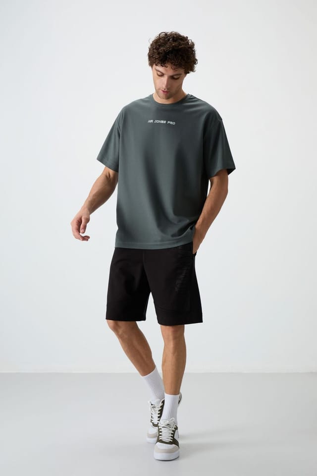 Tommy Life Tommy Life Men's Oversized Printed Crew Neck T-Shirt in Dark Green - 3