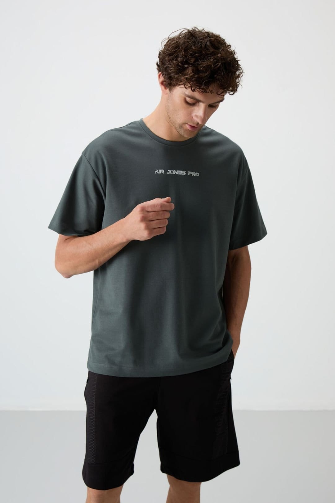 Tommy Life Tommy Life Men's Oversized Printed Crew Neck T-Shirt in Dark Green - 4